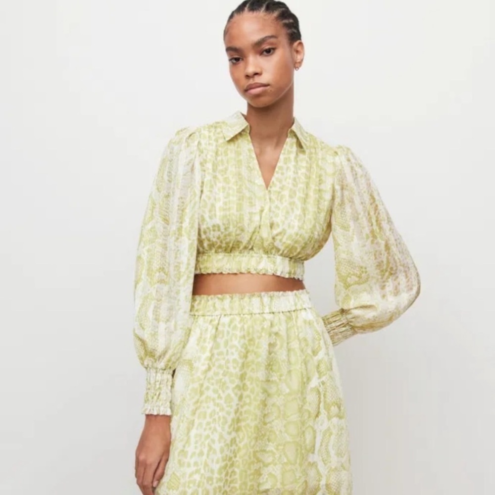 All Saints Clara Noche Snake Print Top Size 4 NWT Lime Green Cropped - Picture 4 of 17